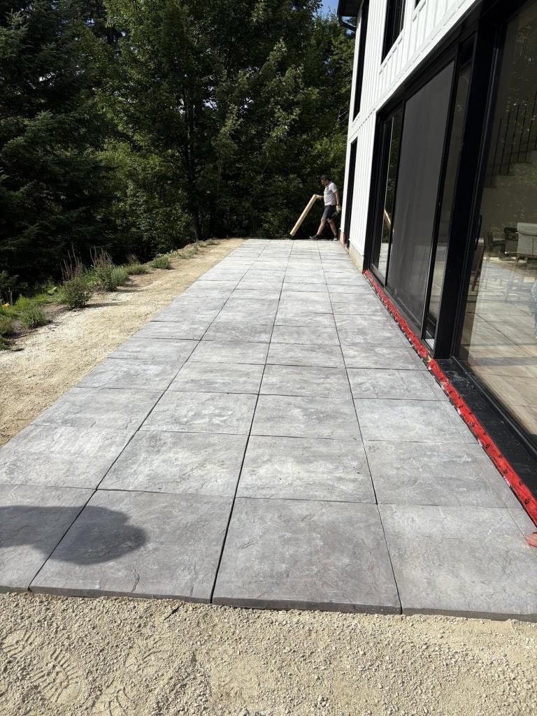 Dalles de patio — maison moderne